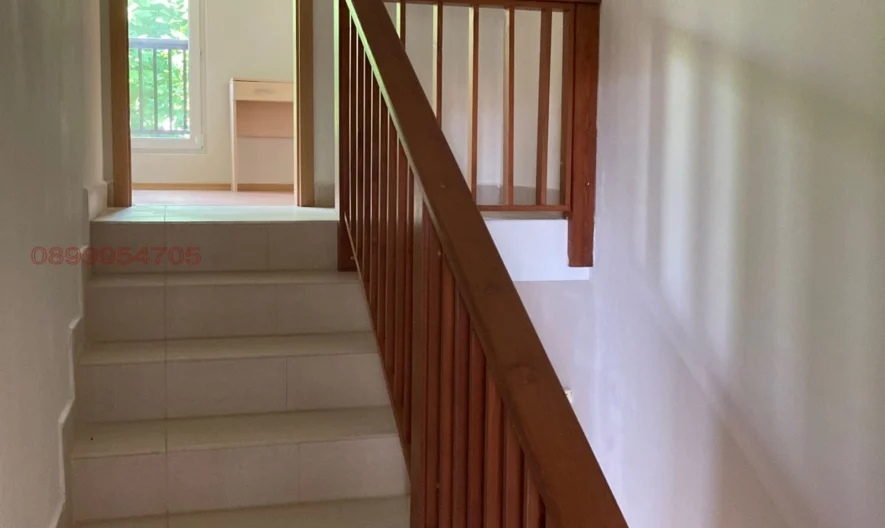 Триетажна къща с двор в затворен комплекс  Harmony Hills -  - снимка 5 - Имоти Премиер