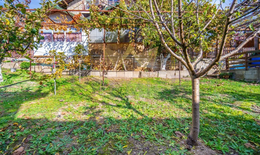 Триетажна къща с морска гледка в град Балчик . - - снимка 20 - Имоти Премиер