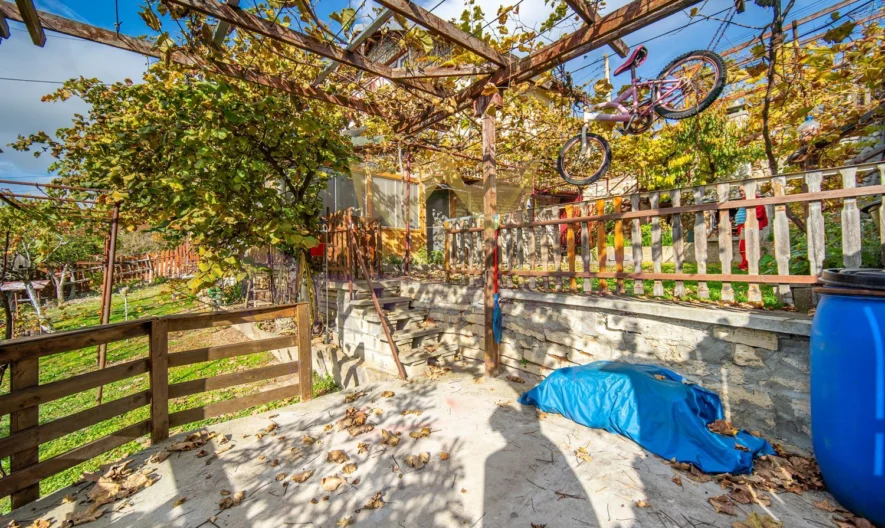 Триетажна къща с морска гледка в град Балчик . - - снимка 24 - Имоти Премиер