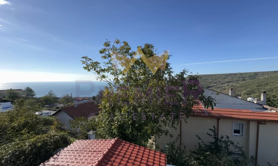 Триетажна къща с морска панорама -  - снимка 13 - Имоти Премиер