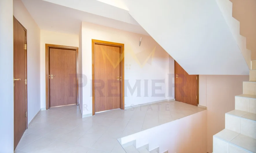 Триетажна къща с морска панорама в село Рогачево - - снимка 15 - Имоти Премиер