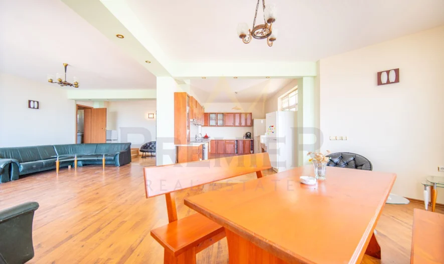 Триетажна къща с морска панорама в село Рогачево - - снимка 5 - Имоти Премиер