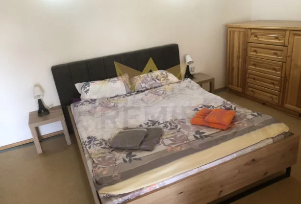 Агенция за недвижими имоти - Имоти Премиер - имот - 877389, Цена: 1278.23 EUR