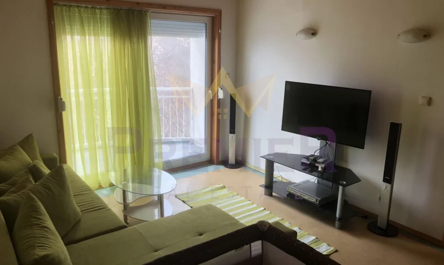 ТРИЕТАЖНА КЪЩА С ПЕТ СПАЛНИ - - снимка 2 - Имоти Премиер