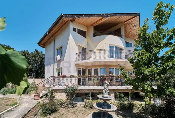 Апартаменти Варна Електрон - имот - 678523 . 600 м<sup>2</sup>, Цена: 449990 EUR