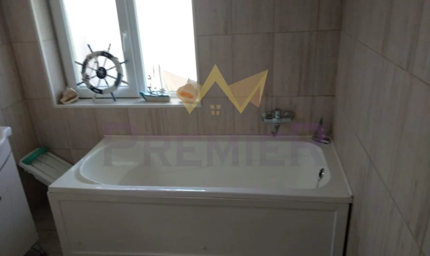 Триетажна Къща , Страхотна Панорама  – с. Топола -  - снимка 10 - Имоти Премиер