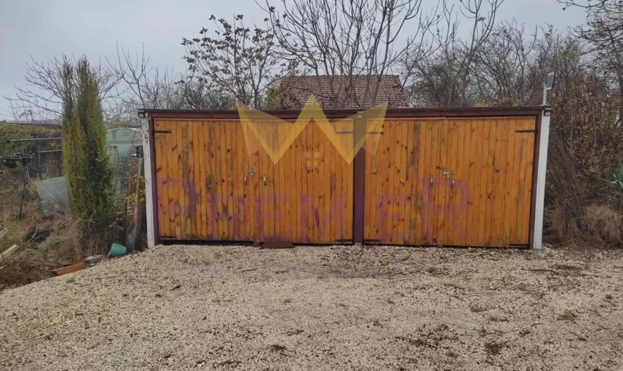 Триетажна Къща , Страхотна Панорама  – с. Топола -  - снимка 13 - Имоти Премиер