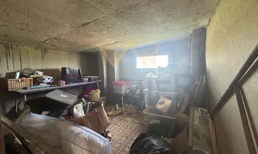 Триетажна Къща , Страхотна Панорама  – с. Топола -  - снимка 17 - Имоти Премиер