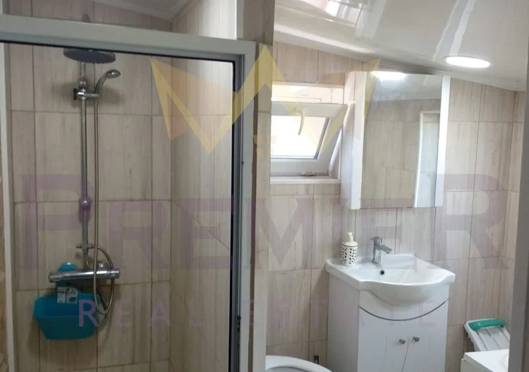 Триетажна Къща , Страхотна Панорама – с. Топола - - снимка 9 - Имоти Премиер