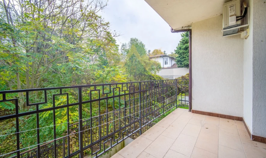 Триетажна къща в Балчик -  - снимка 22 - Имоти Премиер