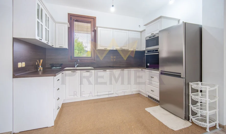 Триетажна къща в Балчик -  - снимка 4 - Имоти Премиер