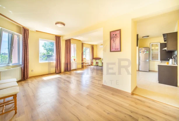 Агенция за недвижими имоти - Имоти Премиер - имот - 1057241, Цена: 250000 EUR