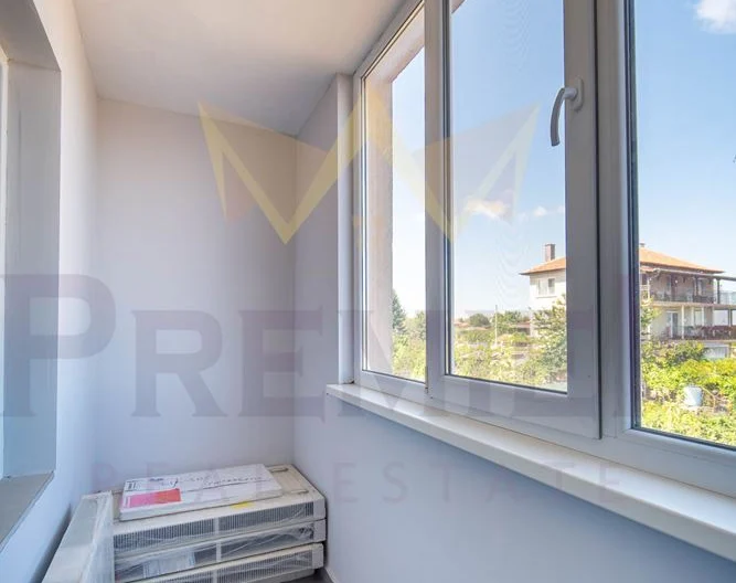 Триетажна къща в гр. Бяла - - снимка 16 - Имоти Премиер