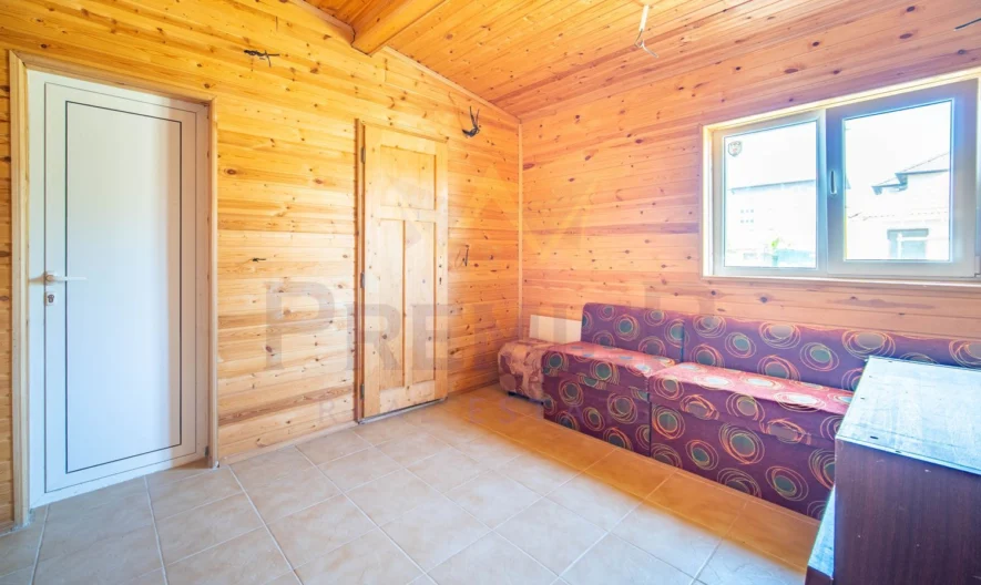 Триетажна къща в гр. Бяла - - снимка 28 - Имоти Премиер