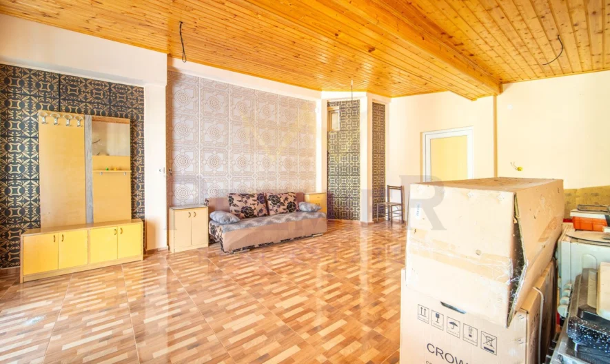 Триетажна къща в гр. Бяла - - снимка 30 - Имоти Премиер