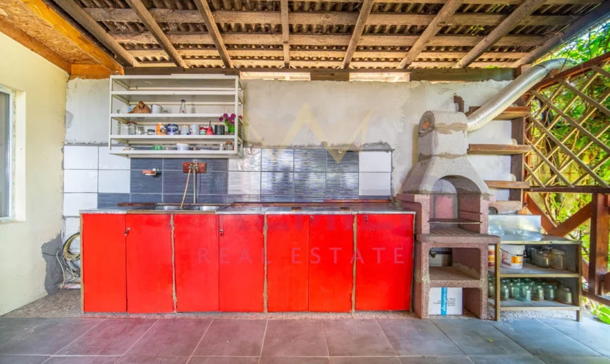 Триетажна къща в гр. Бяла - - снимка 32 - Имоти Премиер