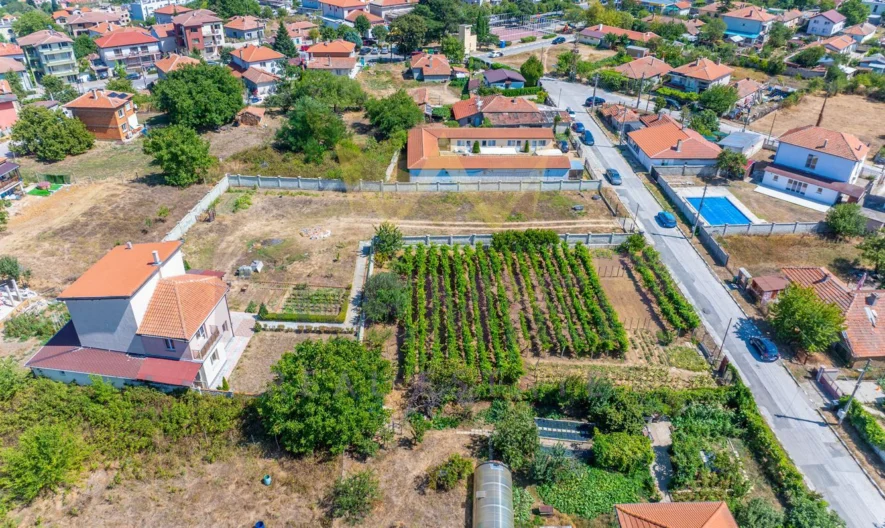 Триетажна къща в гр. Бяла - - снимка 44 - Имоти Премиер