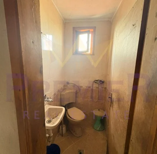 Триетажна къща в град Средец -  - снимка 5 - Имоти Премиер