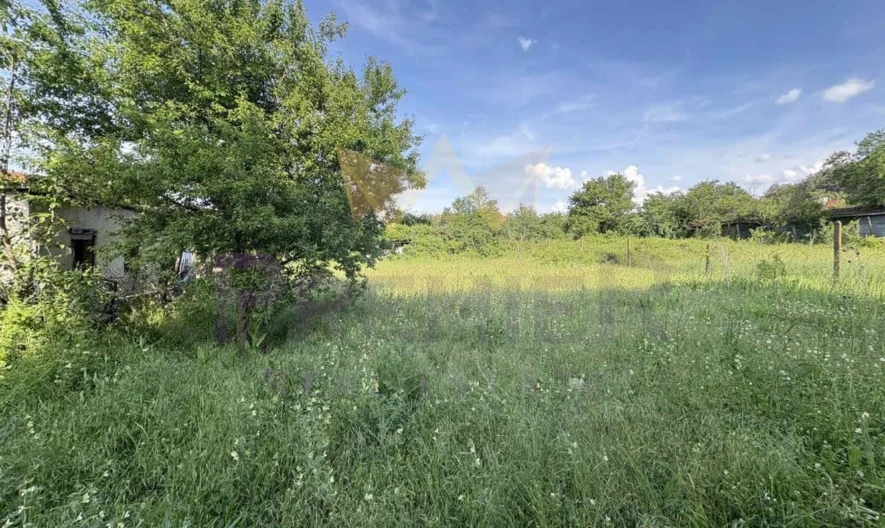 Триетажна къща в град Средец -  - снимка 9 - Имоти Премиер