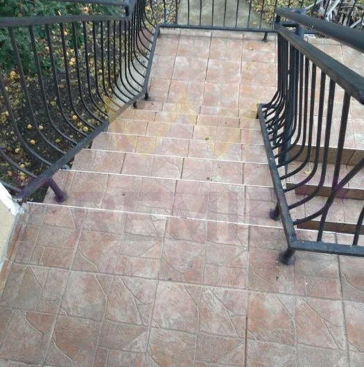 Триетажна къща в гр.Каварна - - снимка 13 - Имоти Премиер