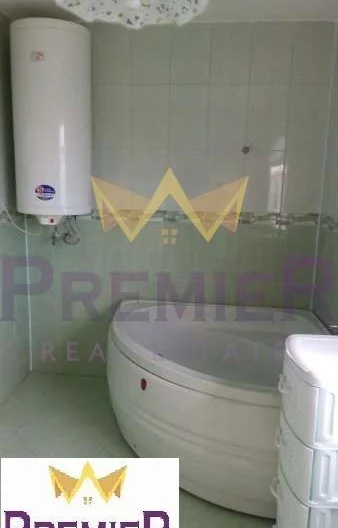 Триетажна къща в гр.Каварна - - снимка 8 - Имоти Премиер