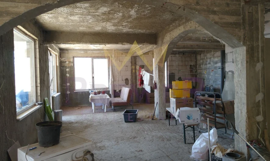 Триетажна къща в кв. Виница - - снимка 3 - Имоти Премиер