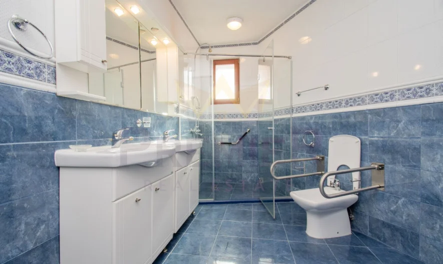 Триетажна къща в квартал Бояна -  - снимка 37 - Имоти Премиер