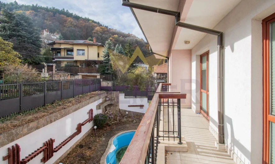 Триетажна къща в квартал Бояна -  - снимка 45 - Имоти Премиер