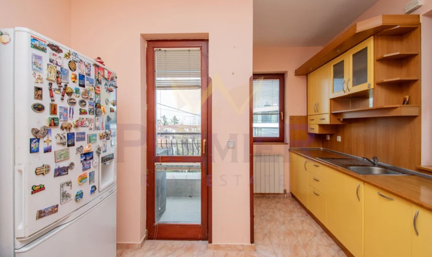 Триетажна къща в квартал Бояна -  - снимка 50 - Имоти Премиер