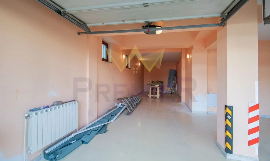 Триетажна къща в квартал Бояна -  - снимка 55 - Имоти Премиер