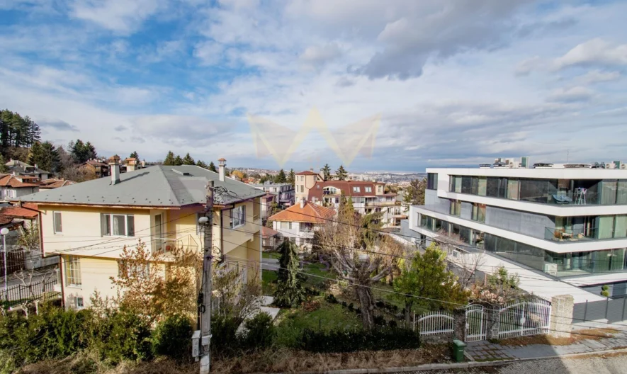 Триетажна къща в квартал Бояна -  - снимка 59 - Имоти Премиер