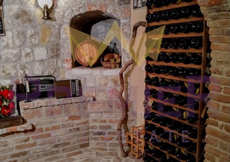 Триетажна къща в м-т Ален мак -  - снимка 11 - Имоти Премиер