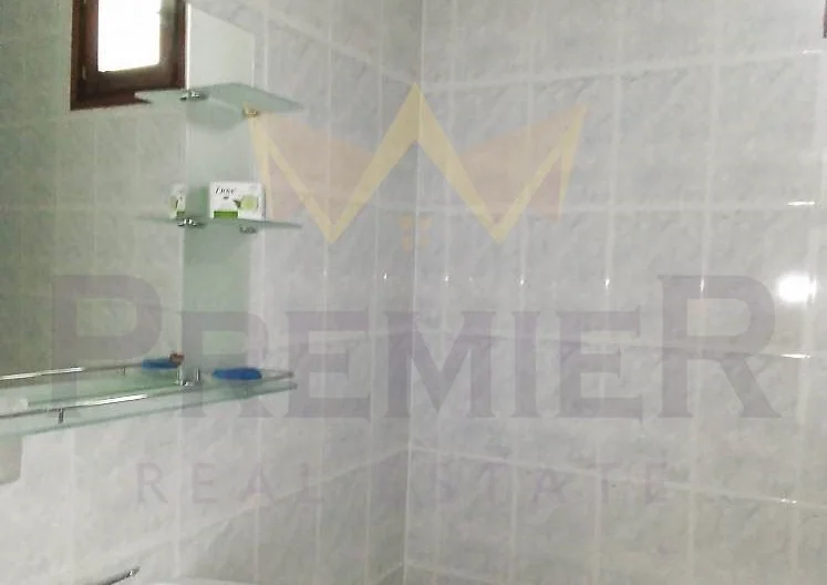 Триетажна къща в м-т Изгрев Супер Локация  с асфалтов достъп -  - снимка 10 - Имоти Премиер