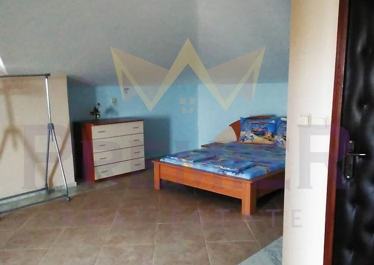 Триетажна къща в м-т Изгрев Супер Локация  с асфалтов достъп -  - снимка 10 - Имоти Премиер