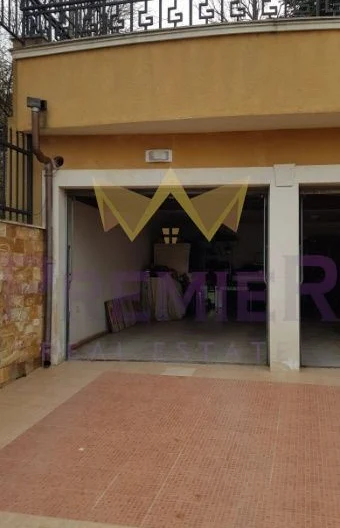 ТРИЕТАЖНА КЪЩА В М-Т ТРАКАТА - - снимка 6 - Имоти Премиер