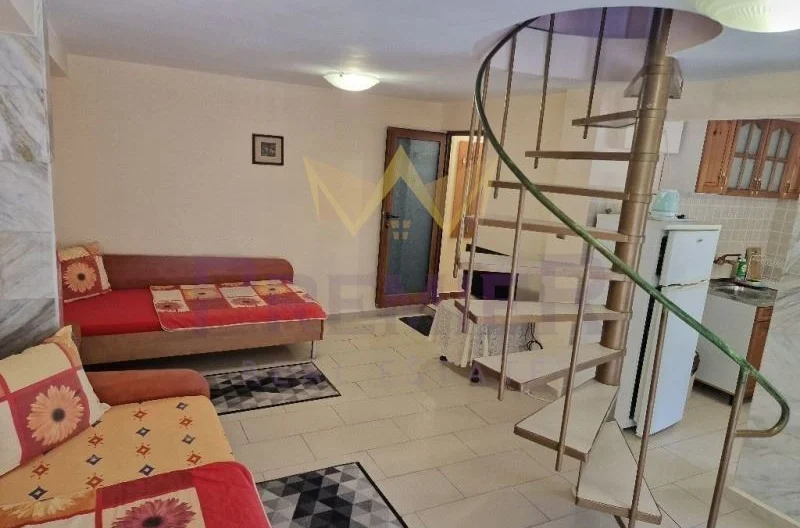 Триетажна къща в Поморие -  - снимка 6 - Имоти Премиер