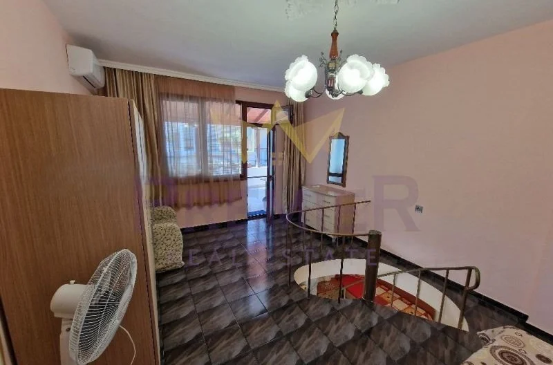 Триетажна къща в Поморие -  - снимка 6 - Имоти Премиер