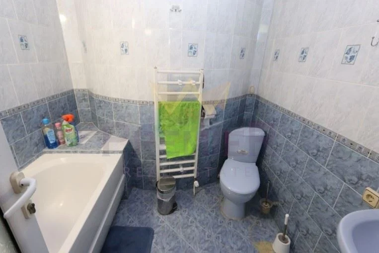 Триетажна къща в с. Долище -  - снимка 11 - Имоти Премиер