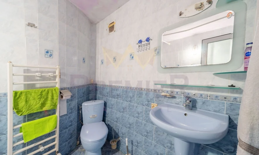 Триетажна къща в с. Долище -  - снимка 12 - Имоти Премиер