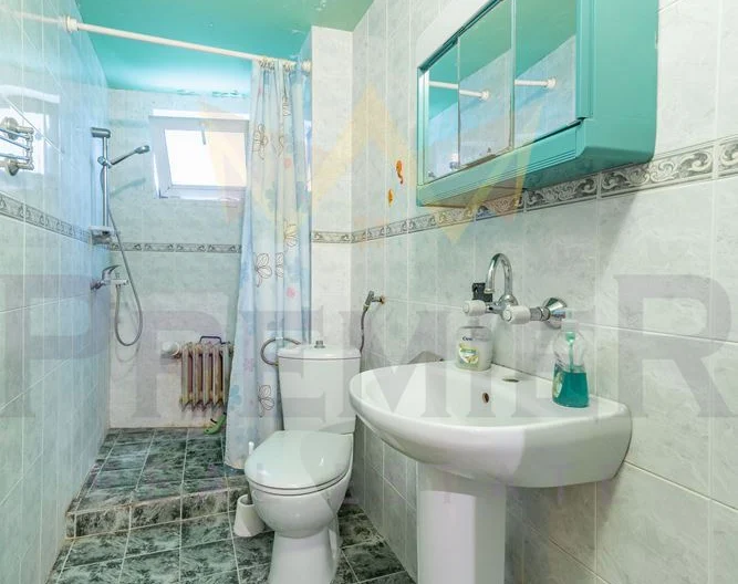 Триетажна къща в с. Долище -  - снимка 23 - Имоти Премиер