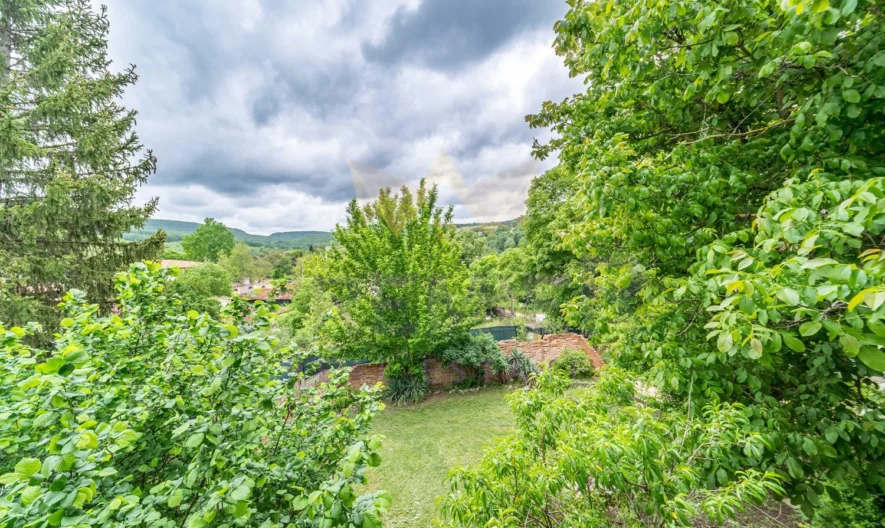 Триетажна къща в с. Долище -  - снимка 29 - Имоти Премиер