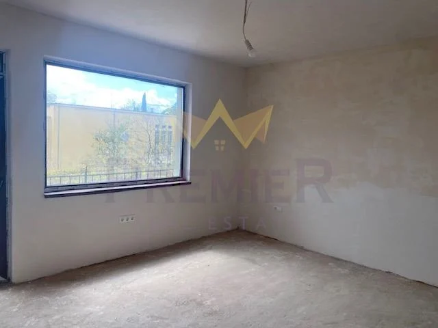 Триетажна къща в с. Равна гора -  - снимка 6 - Имоти Премиер