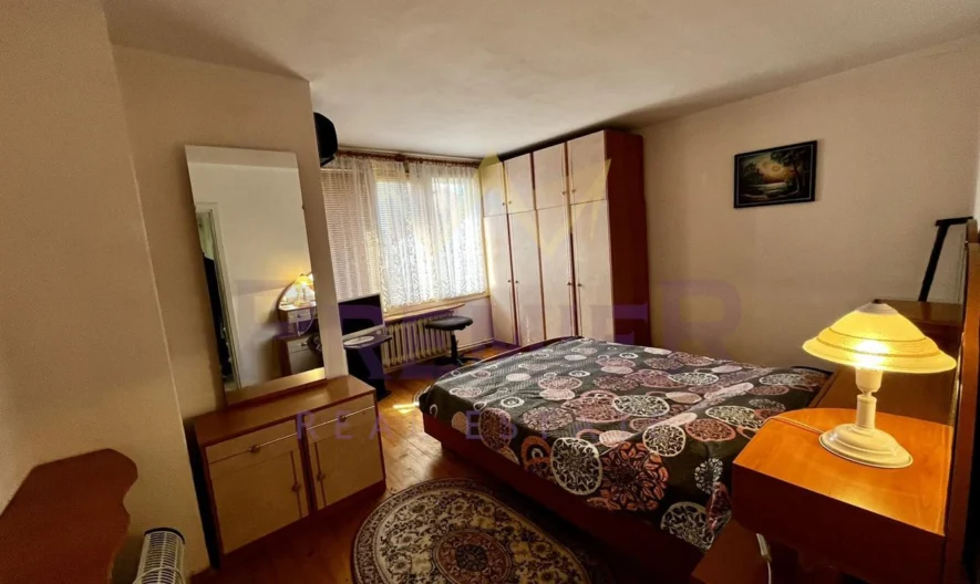 Триетажна къща в село Овчарово -  - снимка 16 - Имоти Премиер