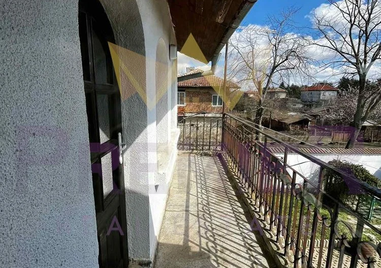 Триетажна къща в село Овчарово -  - снимка 26 - Имоти Премиер