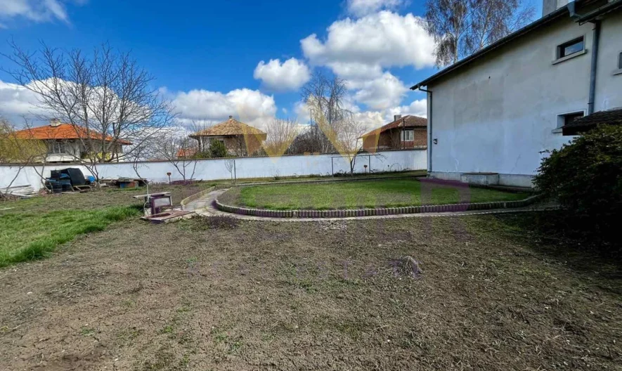 Триетажна къща в село Овчарово -  - снимка 3 - Имоти Премиер