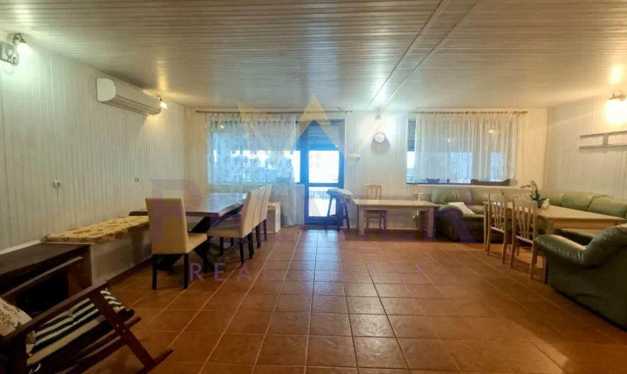 Триетажна къща в Свети Влас -  - снимка 11 - Имоти Премиер