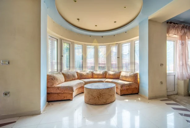 Агенция за недвижими имоти - Имоти Премиер - имот - 1047906, Цена: 140000 EUR