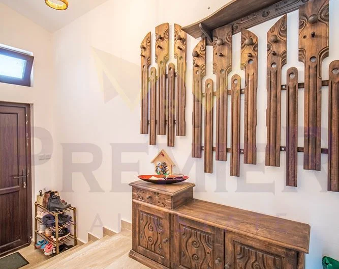 Триетажна къща в централната част на гр. Балчик -  - снимка 17 - Имоти Премиер