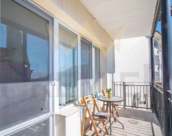 Триетажна къща в централната част на гр. Балчик -  - снимка 22 - Имоти Премиер