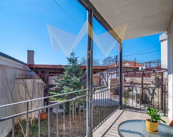 Триетажна къща в централната част на гр. Балчик -  - снимка 23 - Имоти Премиер